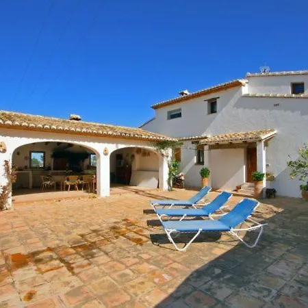 Sleeps 8 Pool Villa