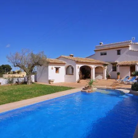 Sleeps 8 Pool Villa *